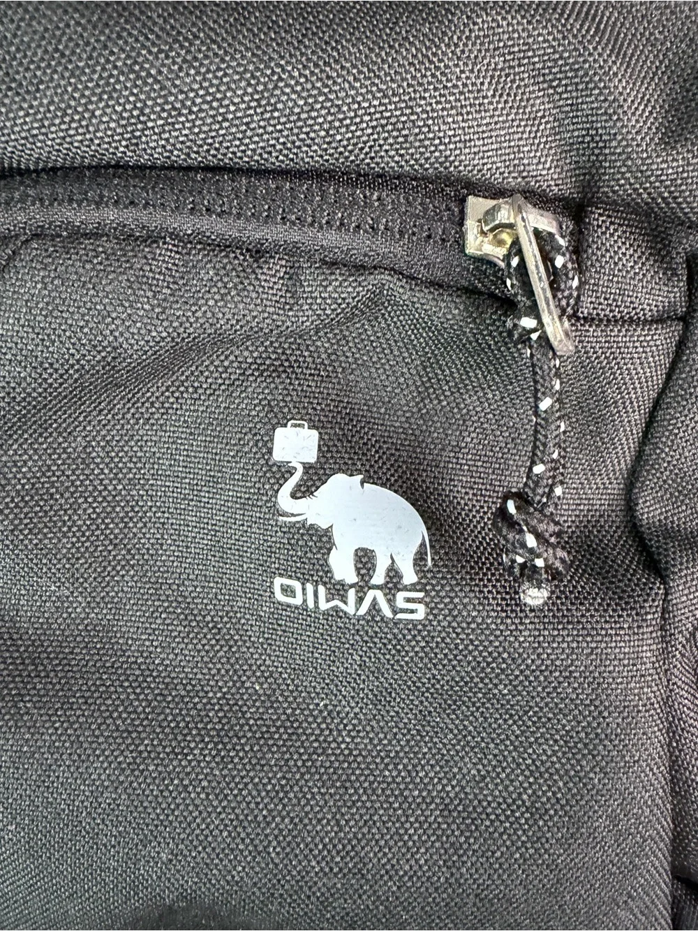 Oiwas NWT Black Sling Backpack Compact Everyday Carry 🖤